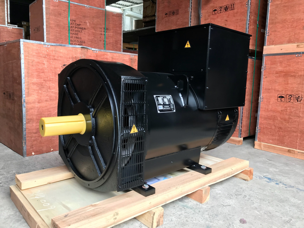 Đầu phát điện không chổi than 343KVA