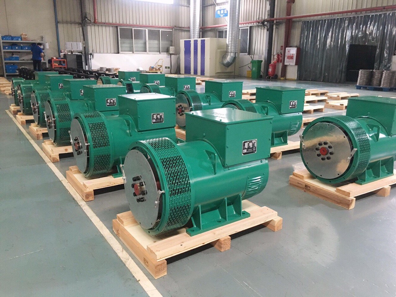 Dinamo không chổi than