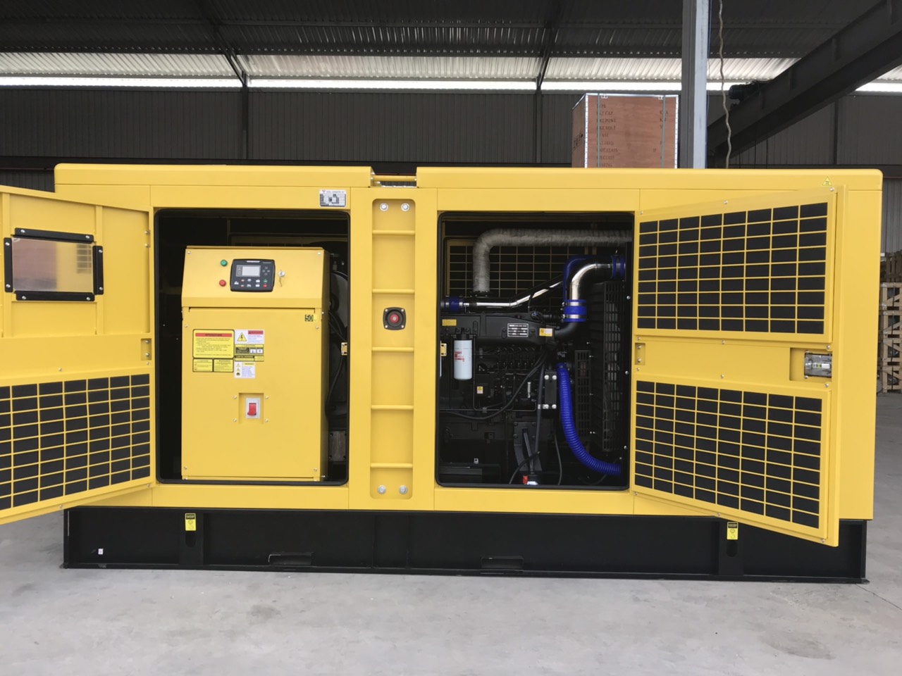 Máy phát điện mới Mitsubishi 100KVA